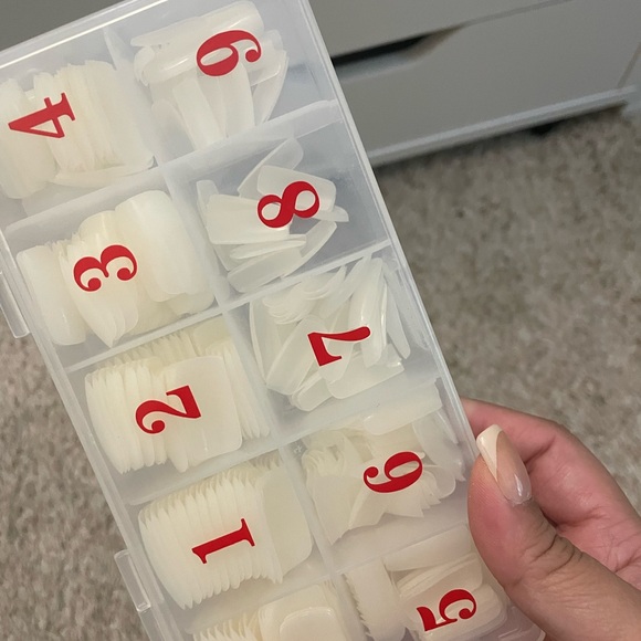 Nails - Picture 3 of 10